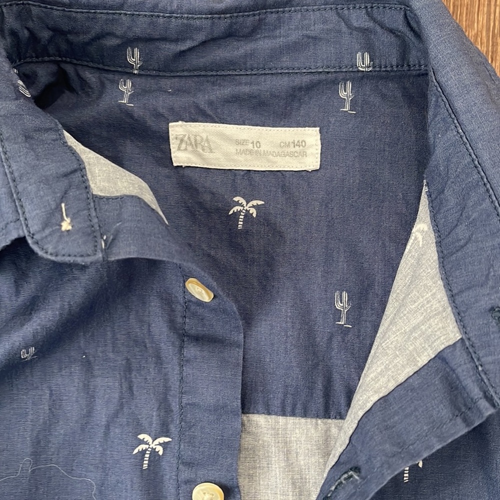 Zara button down - Picture 2 of 2